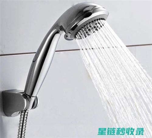 解决淋浴头水垢问题，轻松恢复喷淋效果 (解决淋浴头水垢的方法)