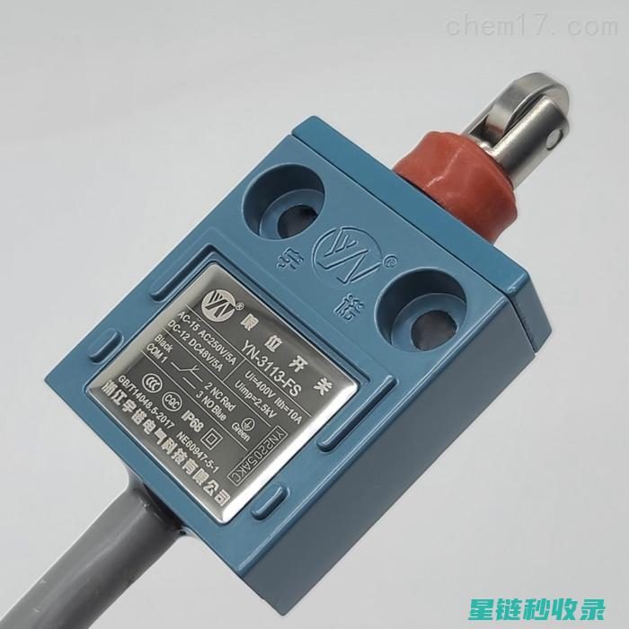 开关面板边角的清洁死角，如何彻底清理？ (开关面板边角怎么拆)