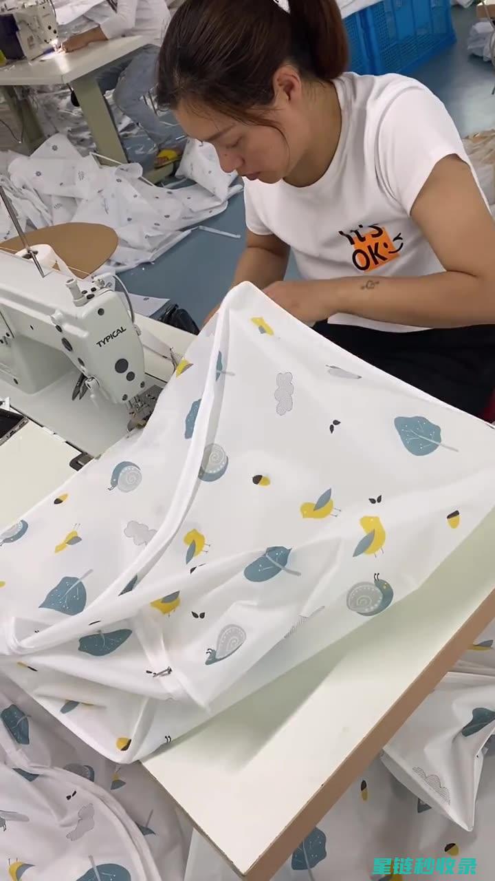 衣物卷收纳方法总结：让衣物存放不再烦恼 (衣服卷起来收纳教程)